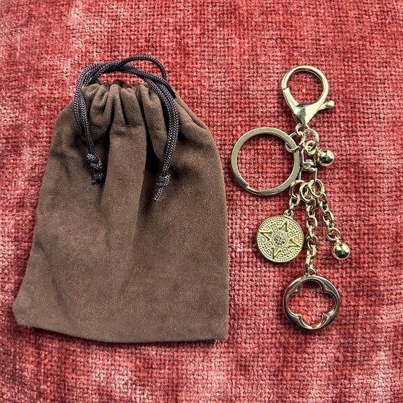 New STAR AND CLOVER Bag Charm Gold Tone⭐ - Picture 3 of 7